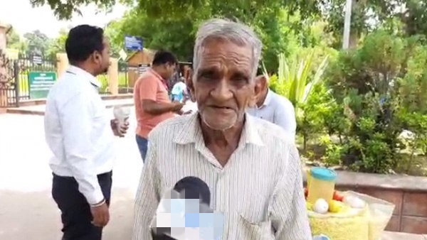 कौन है ये ‘भेलपुरी बाबा’...?