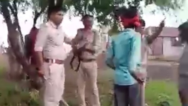 सिमरोद गांव में कार्रवाई करने गई थी वन विभाग की टीम