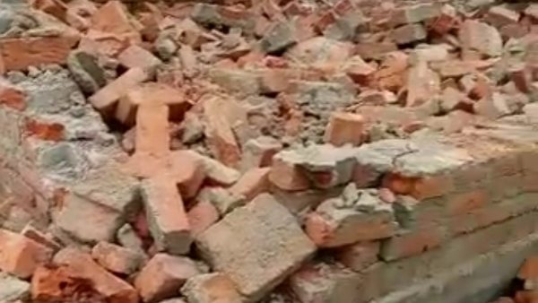 मकान तोड़ते ही मच गया बवाल