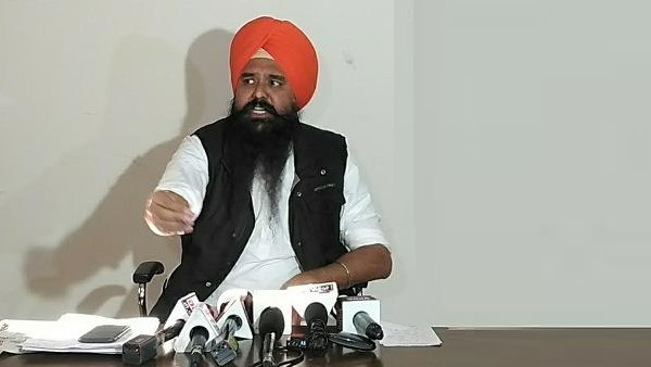 Punjab: AAP spokesperson Malvinder Singh Kang targets opposition parties Punjab: AAP spokesperson Malvinder Singh Kang targets opposition parties