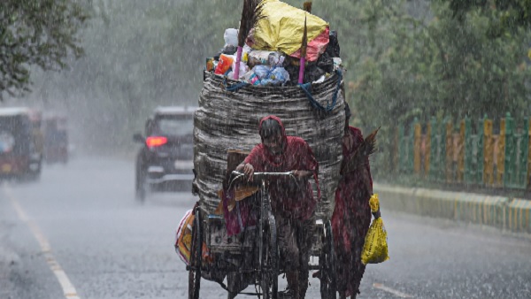 अगले 24 घंटों के दौरान यहां होगी भारी बारिश अगले 24 घंटों के दौरान यहां होगी भारी बारिश