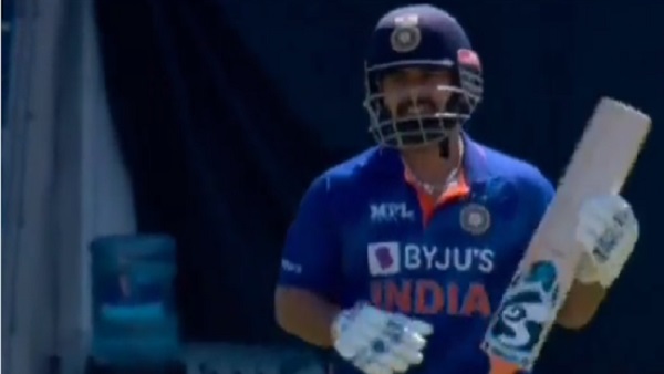 पांड्या-पंत के बीच शतकीय साझेदारी