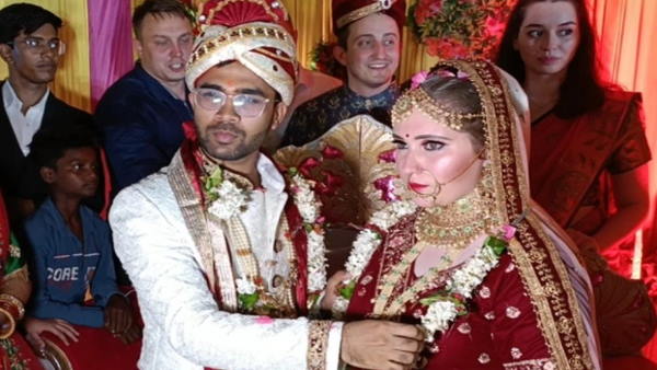 मेडिकल की पढ़ाई के दौरान हुई दोनों की मुलाकात मेडिकल की पढ़ाई के दौरान हुई दोनों की मुलाकात