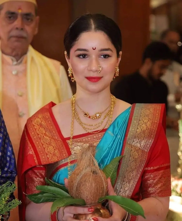  शानदार फैंशन सेंस के चलते सारा की तस्वीरें हो जाती हैं वायरल 