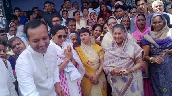 9 बच्चों की उठाई जिम्मेदारी