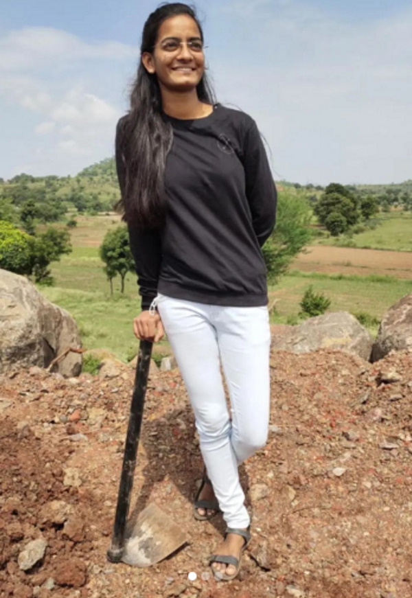 श्रद्धा धवन अहमदनगर महाराष्ट्र