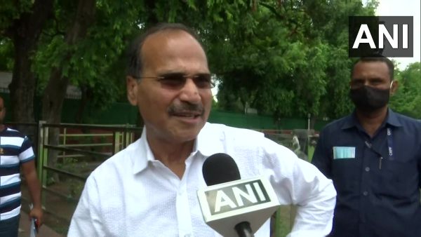 ...कल कहेंगे भगवा पहनकर संसद आएं : कांग्रेस