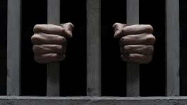 अभिनेता रिहा, पुलिस को एक्ट्रेस की तलाश