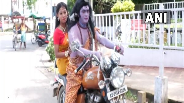 नुक्कड़ नाटक में भगवान शिव !