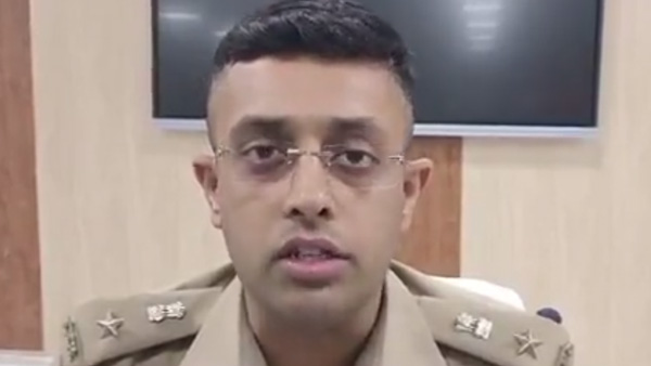 प्रेस बताते हुए असम से आ गए गाजीपुर