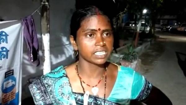 कपड़ा पहनने से मना करने पर हुआ विवाद