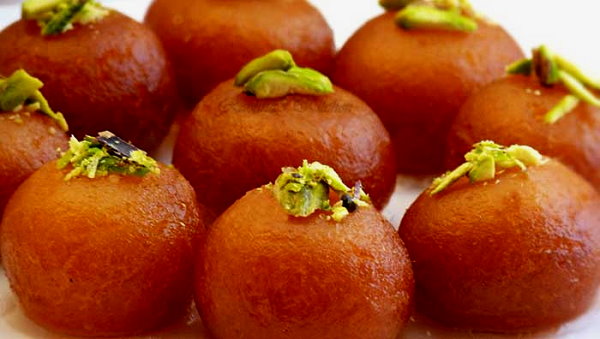 कुछ नहीं मिला तो फिर ‘गुलाब जामुन’ ही चुरा लिए कुछ नहीं मिला तो फिर ‘गुलाब जामुन’ ही चुरा लिए