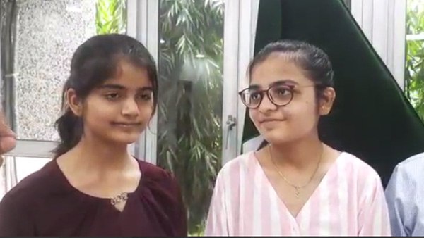 तान्या सिंह के स्कूल का 100 फीसदी हुआ रिजल्ट