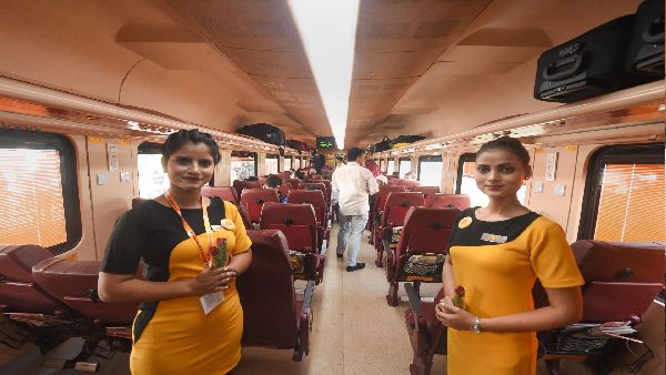 जानिए तेजस एक्सप्रेस की पॉलिसी