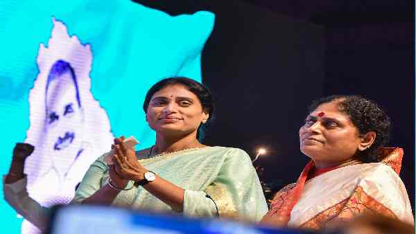 Andhra Pradesh Chief Minister YS Jagan Mohan Reddys mother and partys honorary president YS Vijayalakshmi has quit her post and has also announced to quit the party