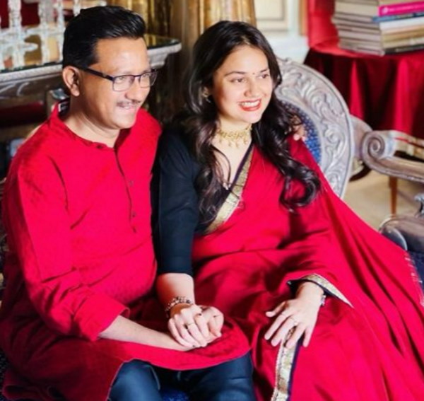 यूपीएससी 2015 टॉपर हैं टीना डाबी यूपीएससी 2015 टॉपर हैं टीना डाबी