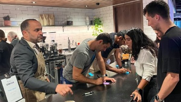 डील और मीटिंग