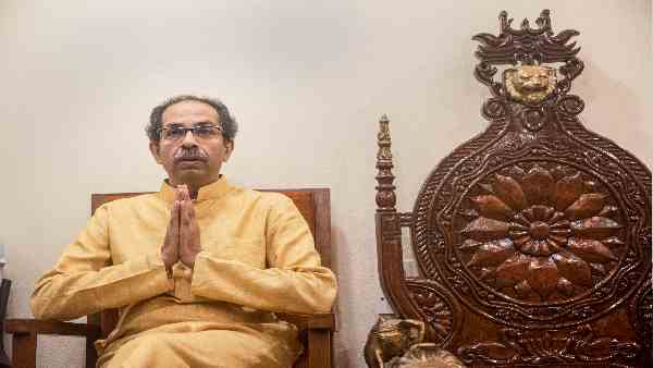 क्या एक और टूट की ओर बढ़ रही है उद्धव की शिवसेना ?