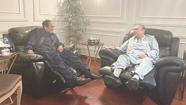 इमरान खान के साथ खेला हो गया