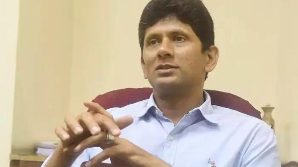 वेंकटेश प्रसाद ने किए दो ट्वीट वेंकटेश प्रसाद ने किए दो ट्वीट