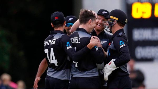 न्यूजीलैंड के लिए तीसरी हैट्रिक