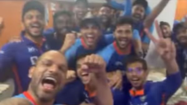 धवन ने शेयर किया वीडियो