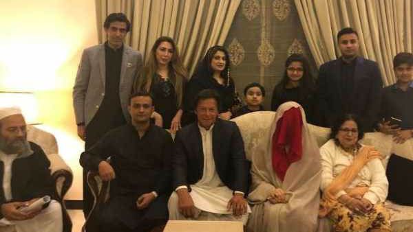 बुशरा बीबी उर्फ पिंकी पीरनी