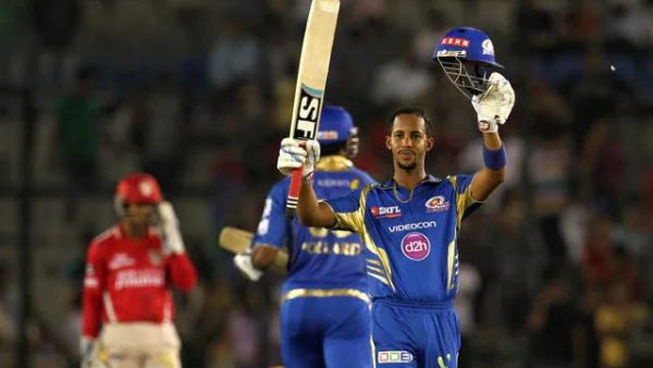 IPL में भी जड़ा शतक 