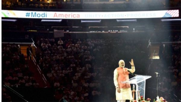 विदेशों में रहने वाले लोगों में भारतीय पहले नंबर पर