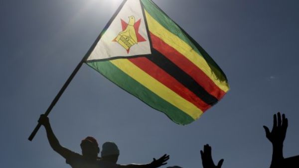 रॉबर्ट मुगाबे की दिला रहा याद