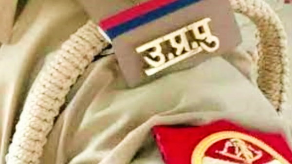 घर के बाहर बुलडोजर देखते ही आरोपी ने किया सरेंडर