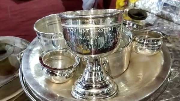 200 साल से कर रहे हैं बाबा की सेवा 200 साल से कर रहे हैं बाबा की सेवा