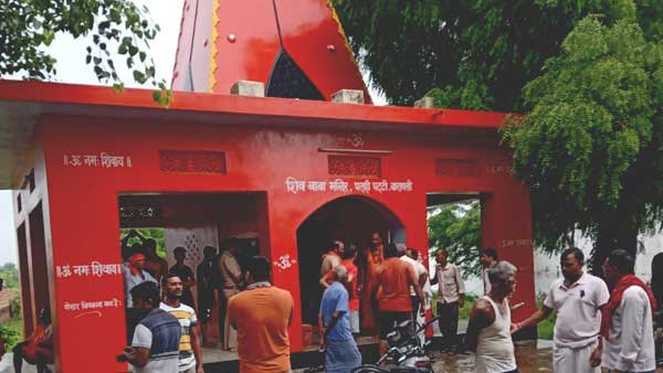 ग्रामीणों ने सड़क जाम करने का किया प्रयास