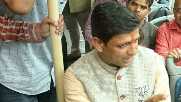 युवाओं से की विकास के विजन पर चर्चा 
