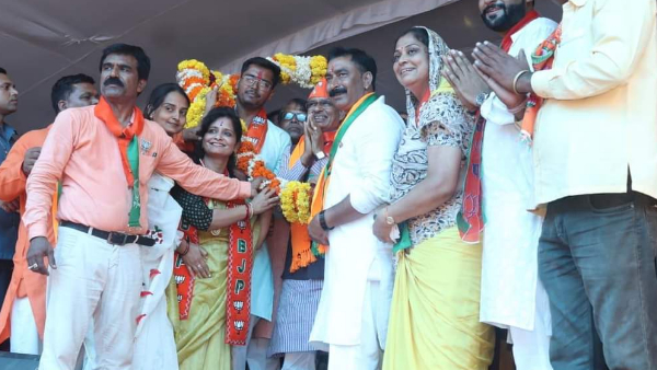 गरीबों के बच्चों के भविष्य के साथ खिलवाड़ गरीबों के बच्चों के भविष्य के साथ खिलवाड़