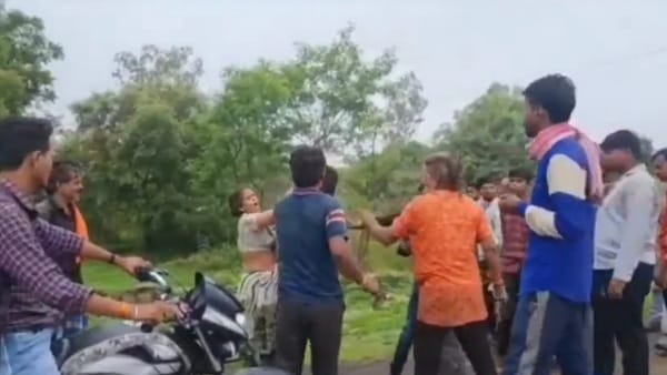 दंपत्ति बोले- बीच बचाव करने गए थे 