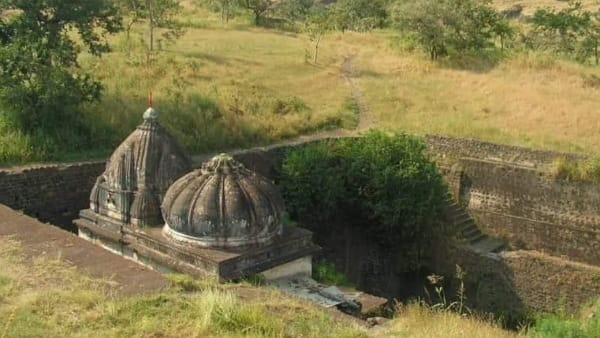 लगभग 5 हजार साल पुराना है शिव मंदिर 
