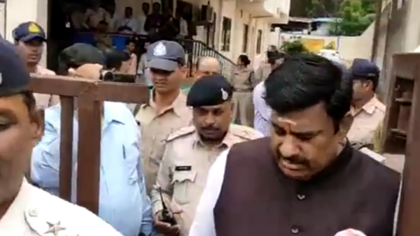 दिग्विजय के बयान पर मंत्री भूपेंद्र सिंह भी भड़के दिग्विजय के बयान पर मंत्री भूपेंद्र सिंह भी भड़के
