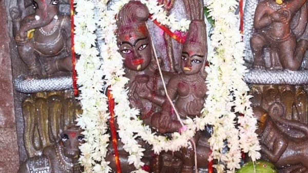 मंदिर में तैयारियों का सिलसिला जारी 