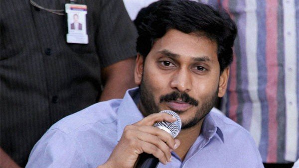 YSR कांग्रेस किसी गठबंधन में नहीं