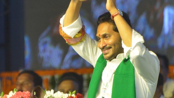 जगन को ऐसे मिली लाइफटाइम अध्यक्षता