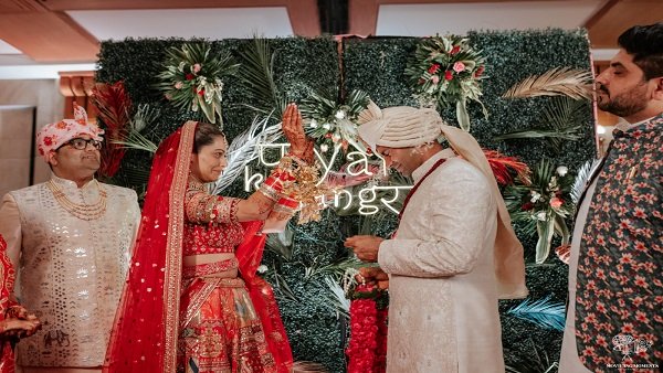 जल्द ही देंगे खुशखबरी जल्द ही देंगे खुशखबरी