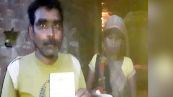 खाते से रकम निकालने पहुंचा मजदूर, जानिए क्या हुआ ? खाते से रकम निकालने पहुंचा मजदूर, जानिए क्या हुआ ?