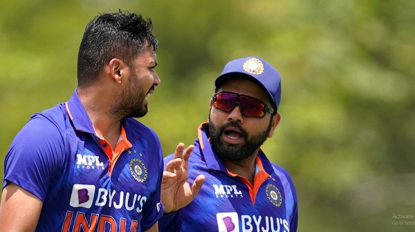 आवेश खान रेस में पिछड़ने लगे