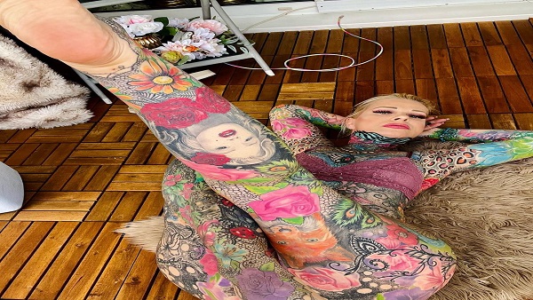  बनी सोशल मीडिया क्वीन