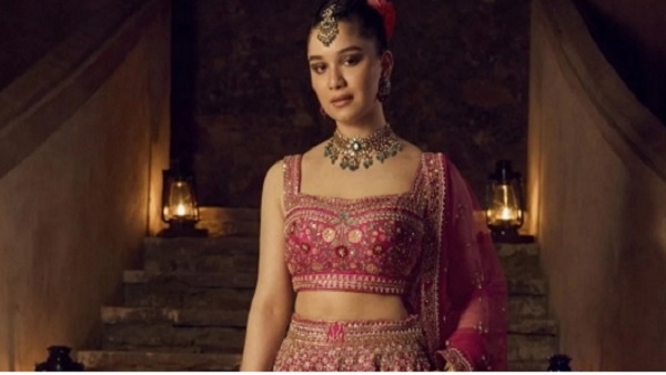 गिल और सारा एक-दूसरे को डेट कर चुके हैं? गिल और सारा एक-दूसरे को डेट कर चुके हैं?