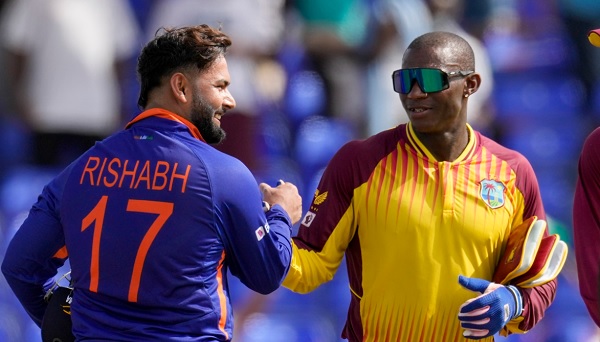 जो 8वें या 12वें ओवर से बल्लेबाजी कर सकता हो