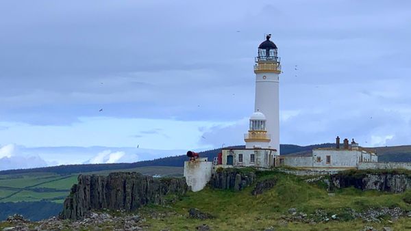 एक घर के बराबर है कीमत एक घर के बराबर है कीमत