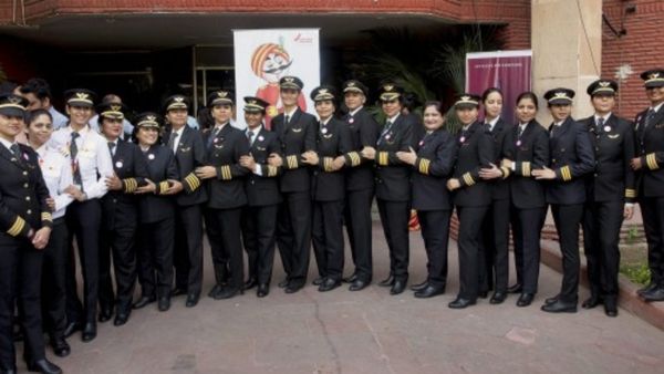 भारत में महिलाओं को मिलते हैं कई फायदे