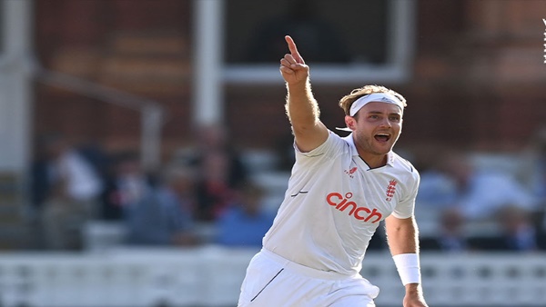 लॉडर्स के मैदान पर झटके 100 विकेट